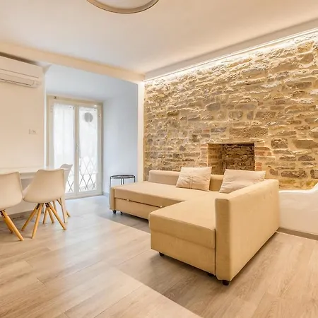 Private Cinema-upper City-wifi-ac Apartman *