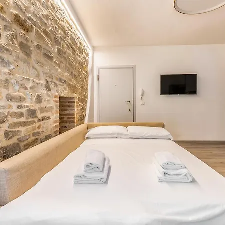 Private Cinema-upper City-wifi-ac