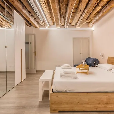 Private Cinema-upper City-wifi-ac Apartman Bergamo